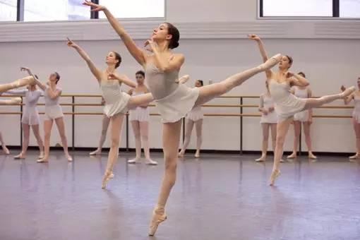 成人舞蹈站位视频大全图片