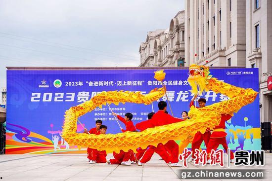 成人舞龙彩绸视频,成人舞龙彩绸风采瞬间